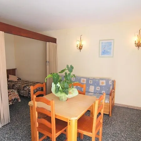 Estudios Zeus Aries Hotel