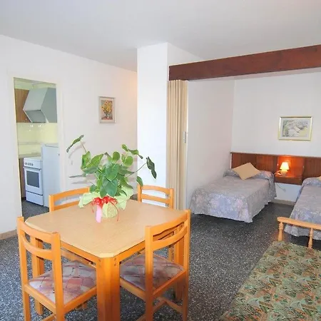 Hotel Estudios Zeus Aries