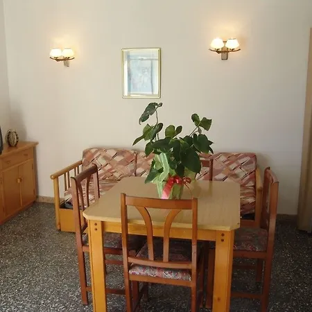 Estudios Zeus Aries Hotel Salou