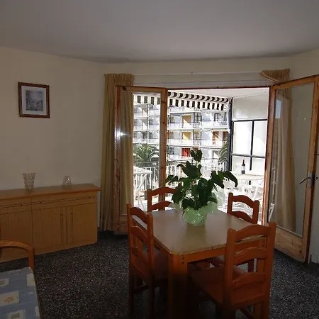 Otel Estudios Zeus Aries *