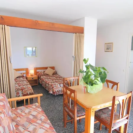 Estudios Zeus Aries Hotel