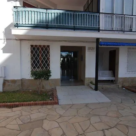 Estudios Zeus Aries Hotel *