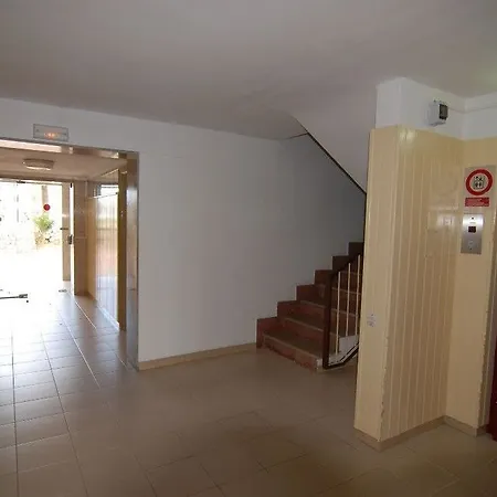 Estudios Zeus Aries Hotel *